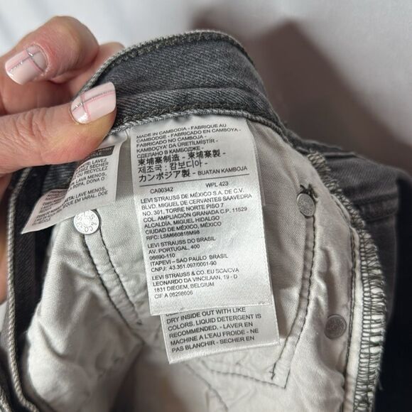 Levi’s 501 Charcoal Grey Denim Raw Hem High Rise Button Fly Shorts. Size 31. - Picture 8 of 11